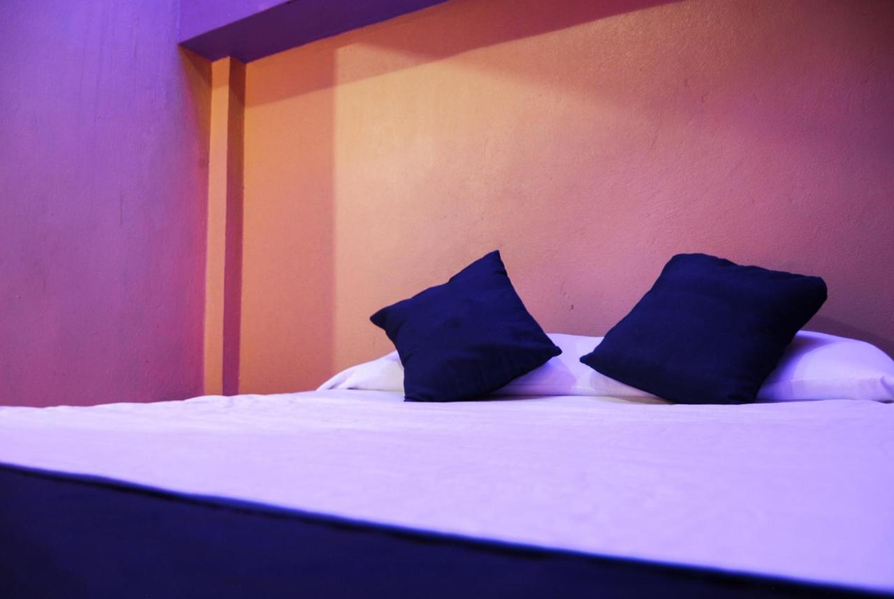 Hotel Oasis Monterrey Esterno foto
